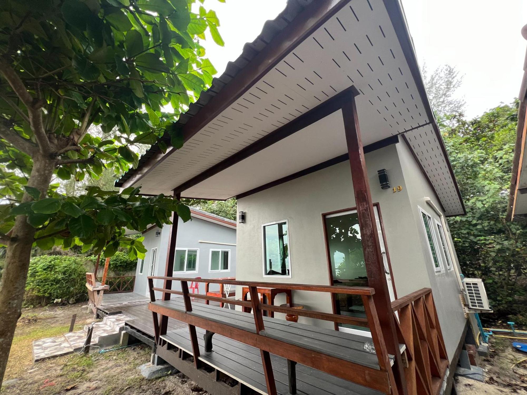 I-lay House Koh Kood गेस्ट हाउस